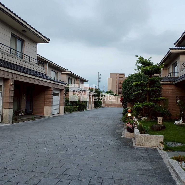 好市多 社區型雙車位別墅(中信卓越團隊)房屋室內格局與周邊環境