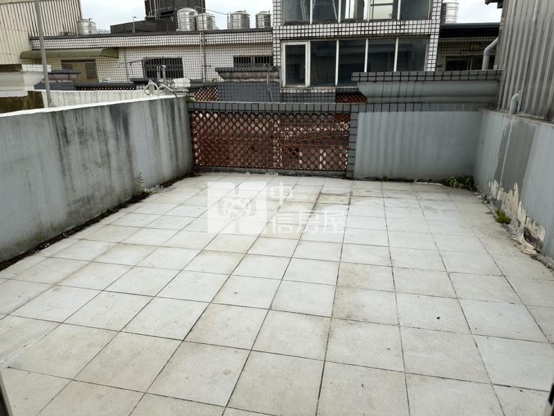 平鎮水岸景觀透天房屋室內格局與周邊環境
