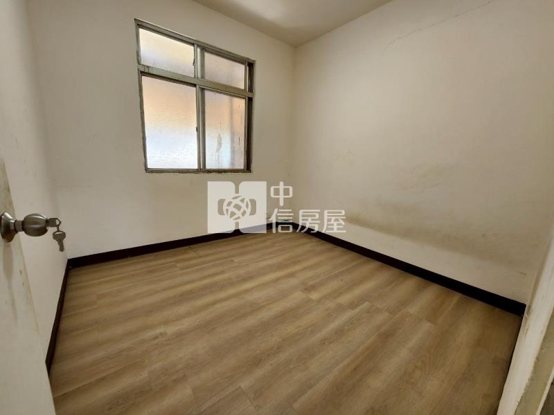 功學社新村超低價三房房屋室內格局與周邊環境