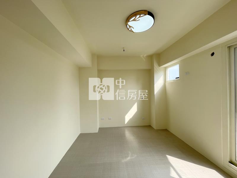 白宮畢卡索三房車位房屋室內格局與周邊環境