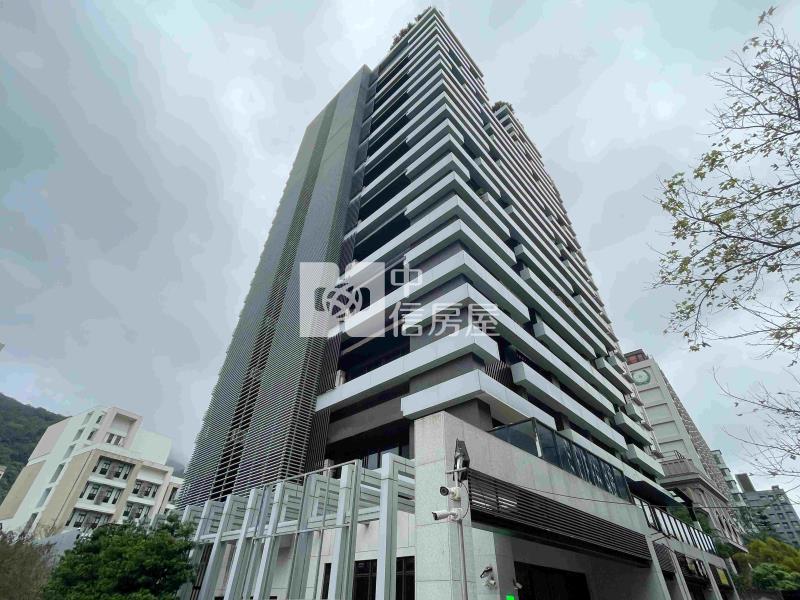 新潤峰礁溪極簡風邊間漂亮山景溫泉宅房屋室內格局與周邊環境