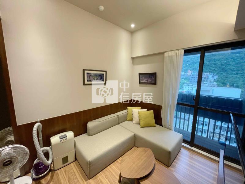 新潤峰礁溪極簡風邊間漂亮山景溫泉宅房屋室內格局與周邊環境