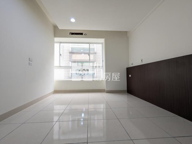 中壢福鎮中庭花園別墅房屋室內格局與周邊環境