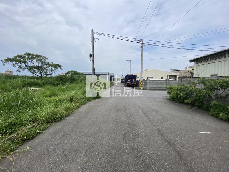 崙坪工業區丁建房屋室內格局與周邊環境