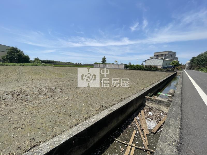 彰化縣芳苑鄉農地房屋室內格局與周邊環境