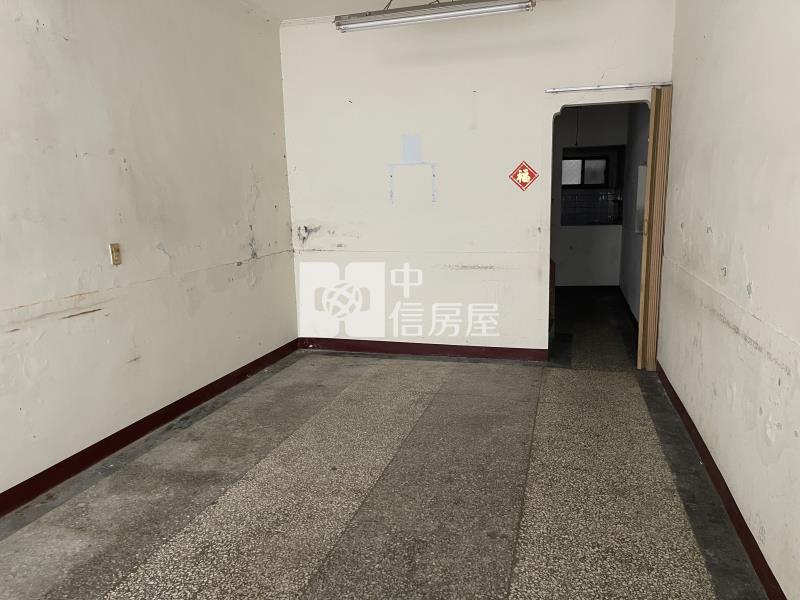 國民市場懷舊透天宅房屋室內格局與周邊環境