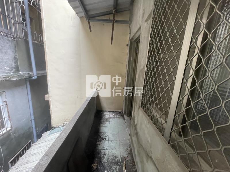 國民市場懷舊透天宅房屋室內格局與周邊環境