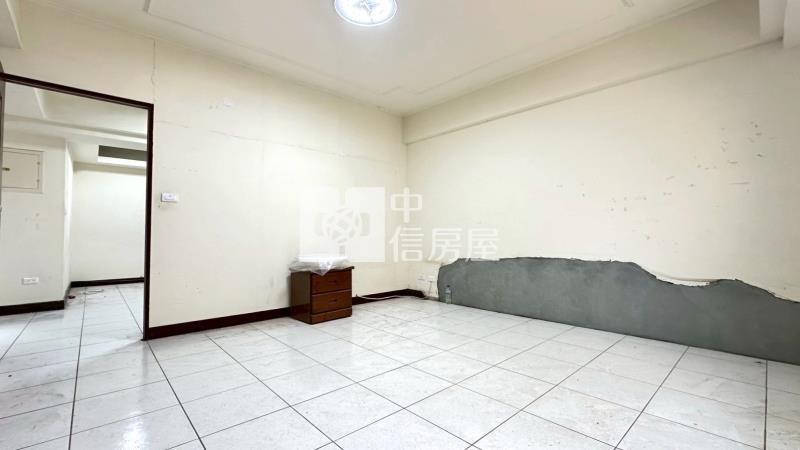 北屯崇德捷運站旁正三房房屋室內格局與周邊環境