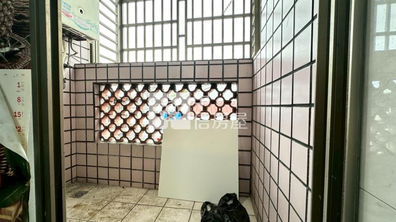 北屯崇德捷運站旁正三房房屋室內格局與周邊環境
