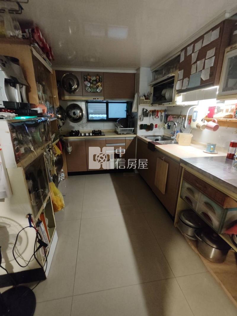 金溪路雙車位透天房屋室內格局與周邊環境