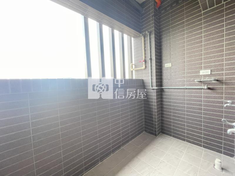 【神馬】客運園區【華登新城峰】高樓景觀大2房房屋室內格局與周邊環境