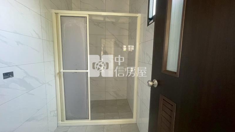 後龍邊間低總價透天房屋室內格局與周邊環境