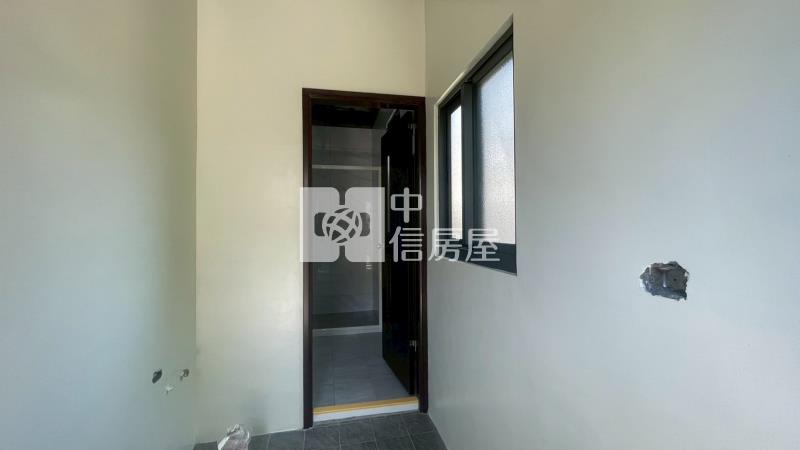 後龍邊間低總價透天房屋室內格局與周邊環境