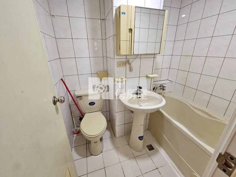台北新都雅典美3房房屋室內格局與周邊環境