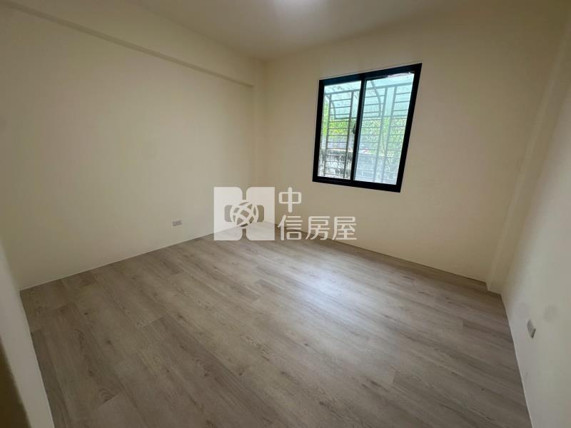▲崇法國宅美二樓房屋室內格局與周邊環境