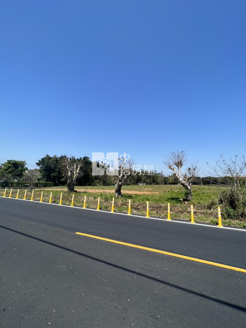近66快速道路大面寬(有建築線)交通用地已核發房屋室內格局與周邊環境