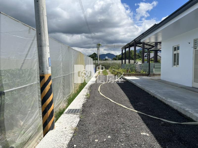 大成都計內小小田房屋室內格局與周邊環境