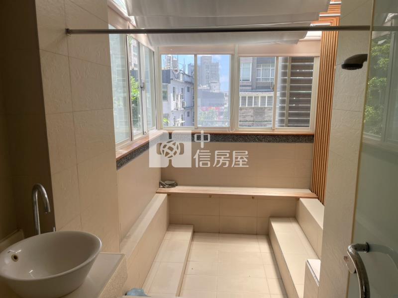 湯圍溝旁大浴池邊間套房房屋室內格局與周邊環境