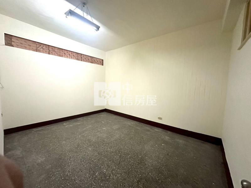 北區稀有釋出邊間孝親透天房屋室內格局與周邊環境