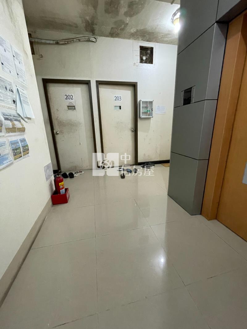 楊梅車站收租透天店面房屋室內格局與周邊環境