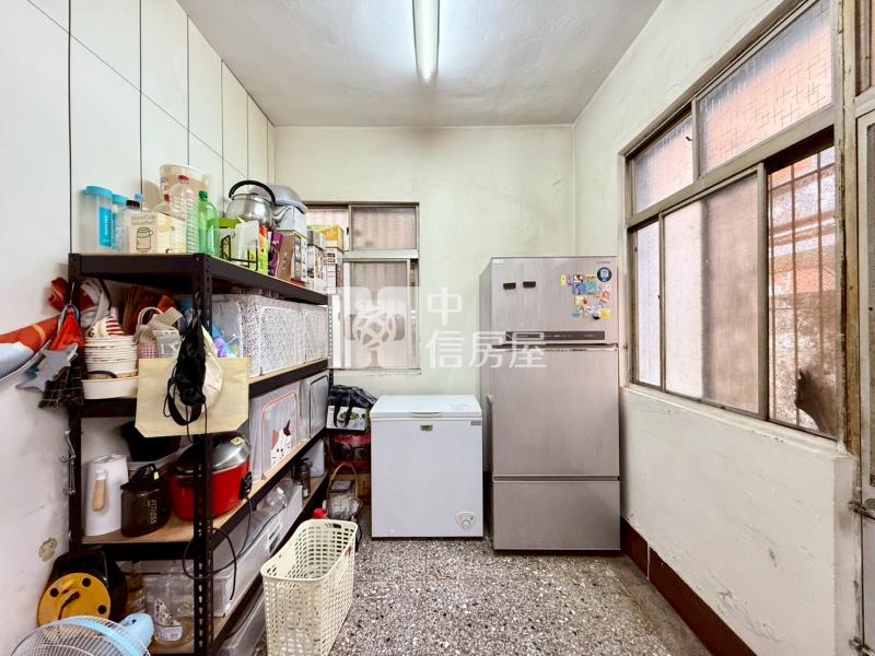 獨家!大里低總價新仁市場四房透天房屋室內格局與周邊環境