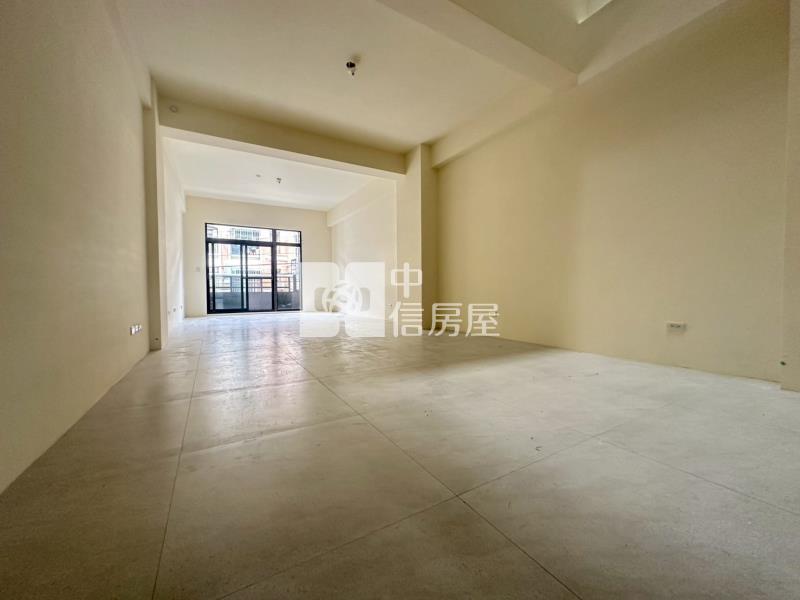 潭子市中心正圓通南路全新落成電梯金店面房屋室內格局與周邊環境