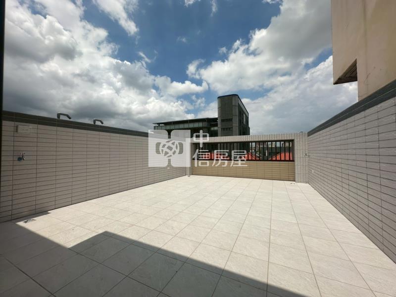 潭子市中心正圓通南路全新落成電梯金店面房屋室內格局與周邊環境