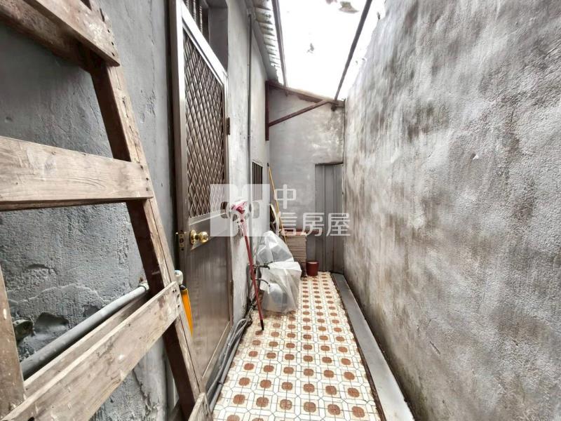 金陵路邊間透天房屋室內格局與周邊環境