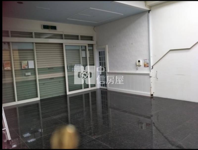 【神馬】A17捷運黃金一樓店面房屋室內格局與周邊環境