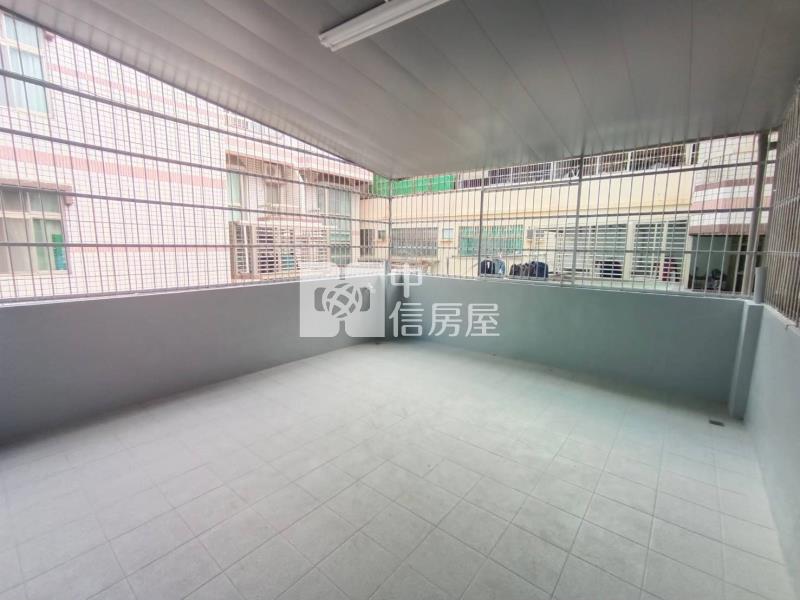 安南區功安三街邊間店住房屋室內格局與周邊環境