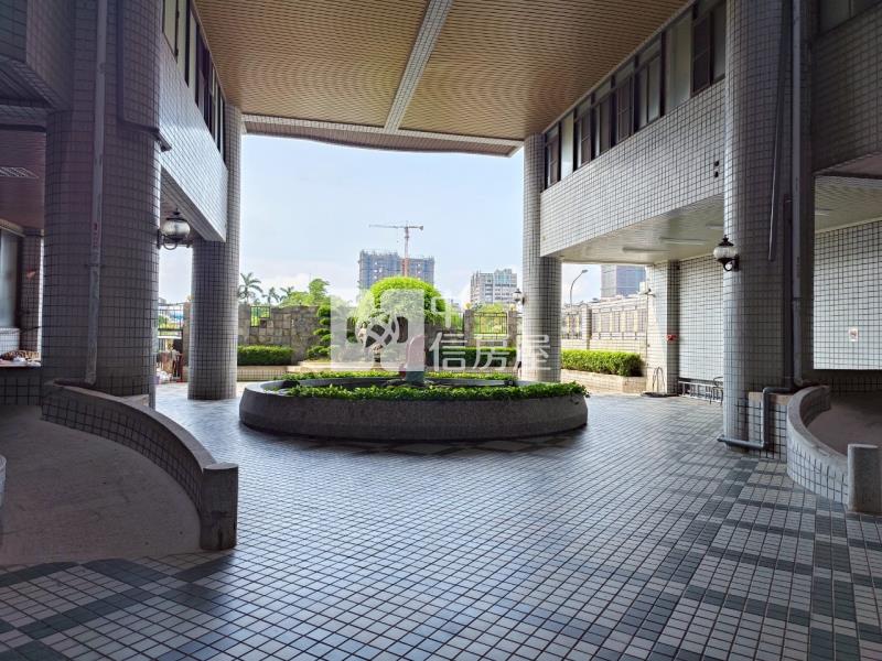 愛河畔前金國中景觀大樓房屋室內格局與周邊環境