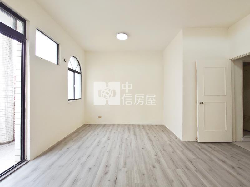 豐原交流道庭院別墅房屋室內格局與周邊環境