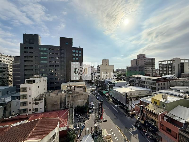 大遠百採光套房房屋室內格局與周邊環境