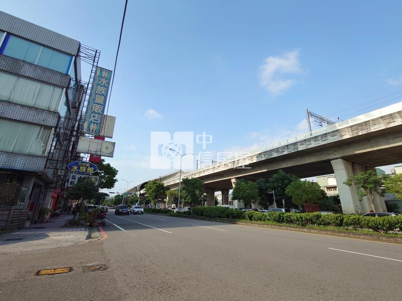 閃亮之星三房平車房屋室內格局與周邊環境
