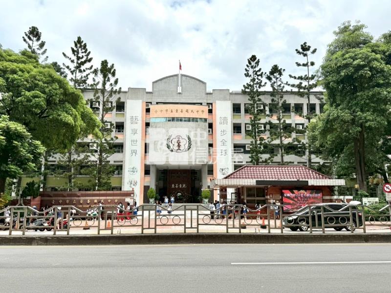 西屯面至善國中2房平車房屋室內格局與周邊環境
