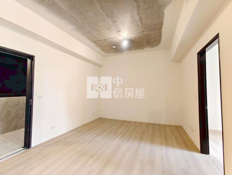 站前國泰全新3房房屋室內格局與周邊環境