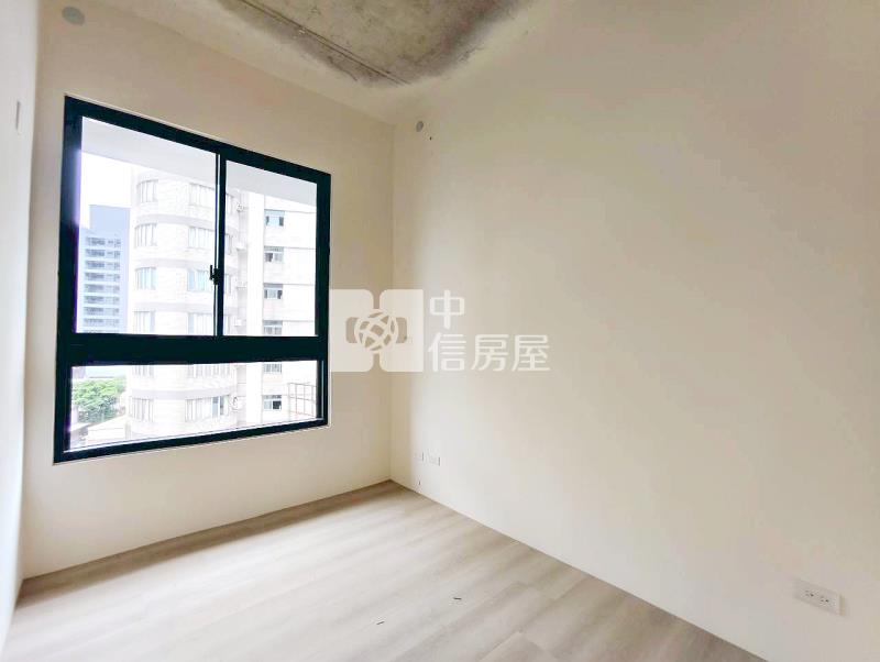 站前國泰全新3房房屋室內格局與周邊環境