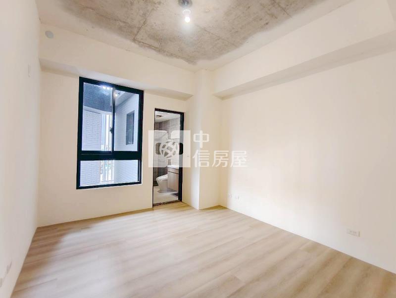 站前國泰全新3房房屋室內格局與周邊環境
