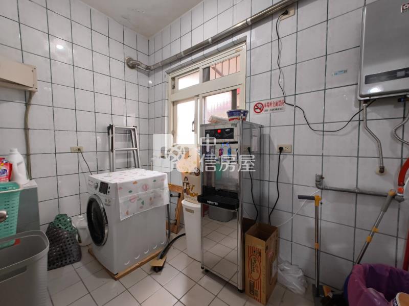 八德高城市場透天金店面,邊間三面採光,台鐵地下化興建中房屋室內格局與周邊環境