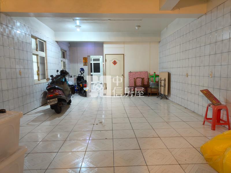 八德高城市場透天金店面,邊間三面採光,台鐵地下化興建中房屋室內格局與周邊環境