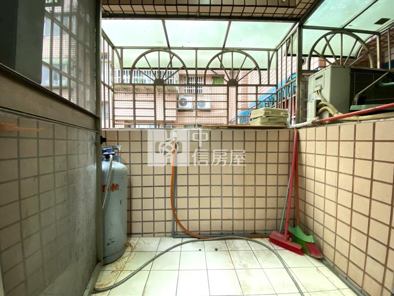 中正國小電梯3房車房屋室內格局與周邊環境
