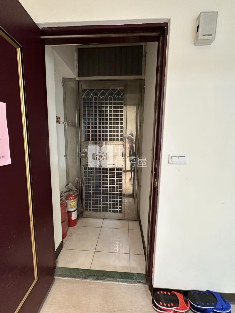 忠福.SOGO整新兩房車房屋室內格局與周邊環境