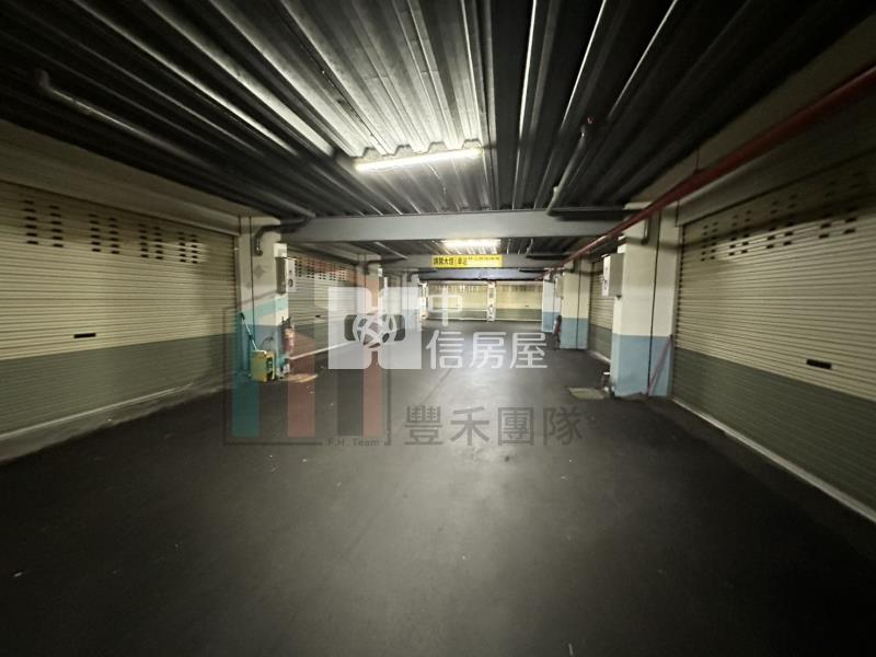 【豐禾】SOGO新生路雙車位中庭花園別墅房屋室內格局與周邊環境