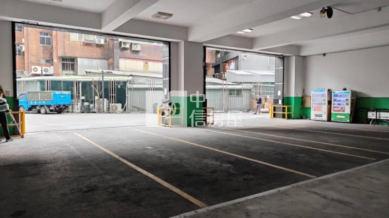 桃園市大園工業區廠房房屋室內格局與周邊環境