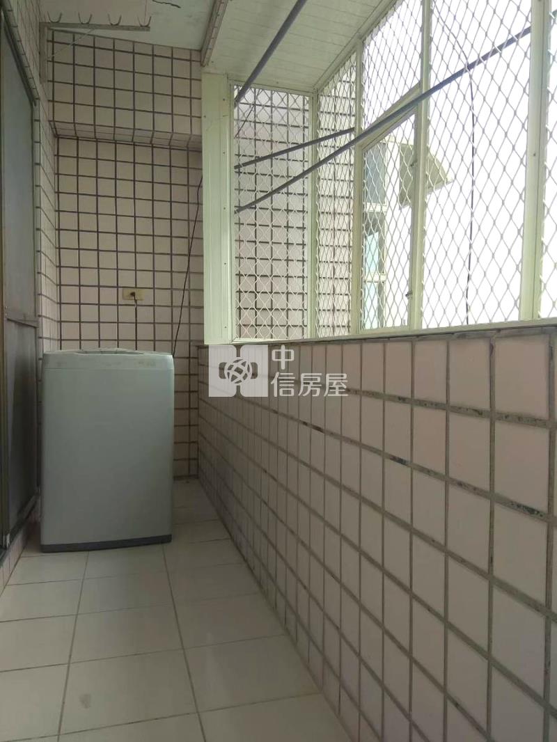 大忠路低總價溫馨電梯套房房屋室內格局與周邊環境