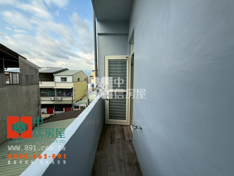 忠義橋旁全新整理店住房屋室內格局與周邊環境