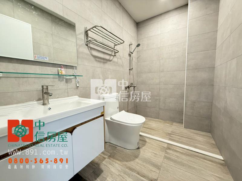 忠義橋旁全新整理店住房屋室內格局與周邊環境