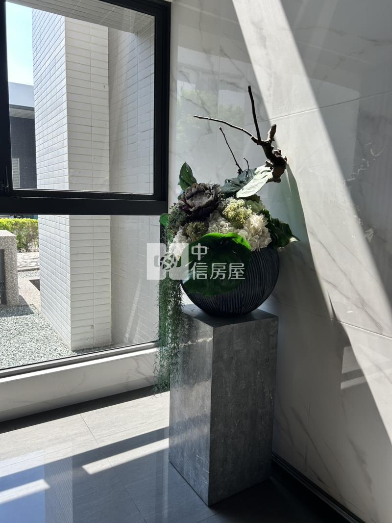 南區棕櫚灣可隔2房平車輕屋齡大樓房屋室內格局與周邊環境