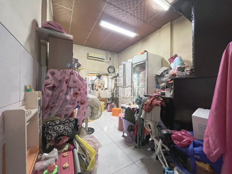 大里低總價活路孝親房透天房屋室內格局與周邊環境