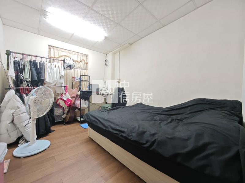 大里低總價活路孝親房透天房屋室內格局與周邊環境